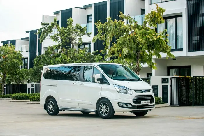 Trải Nghiệm Ford Tourneo Mới: Xứng tầm và đẳng cấp