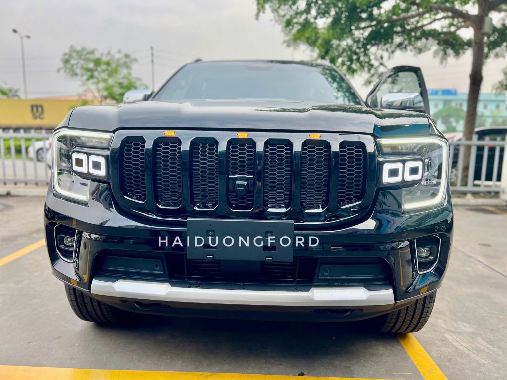 Mặt ca lăng xe Ford Ranger và Ford Everest